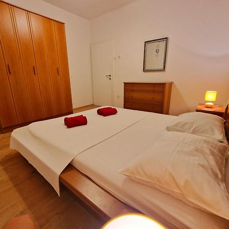 Residence Biocic Donji Okrug  Ruang foto