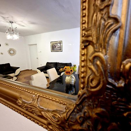 Residence Biocic Donji Okrug  Ruang foto