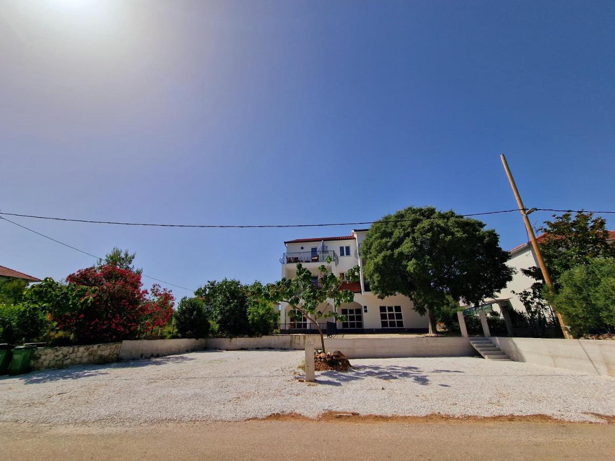 Residence Biocic Donji Okrug  Bagian luar foto