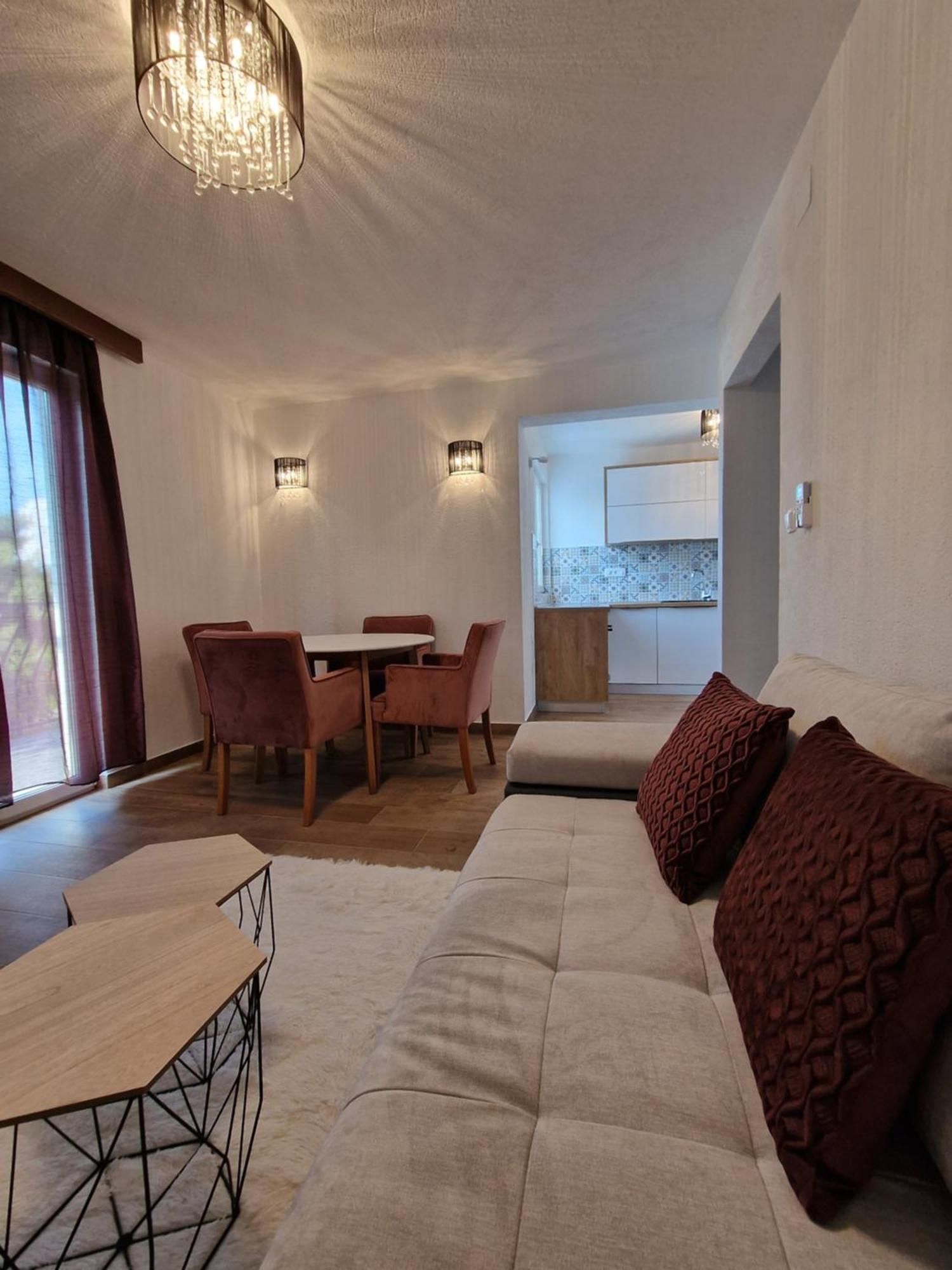 Residence Biocic Donji Okrug  Ruang foto