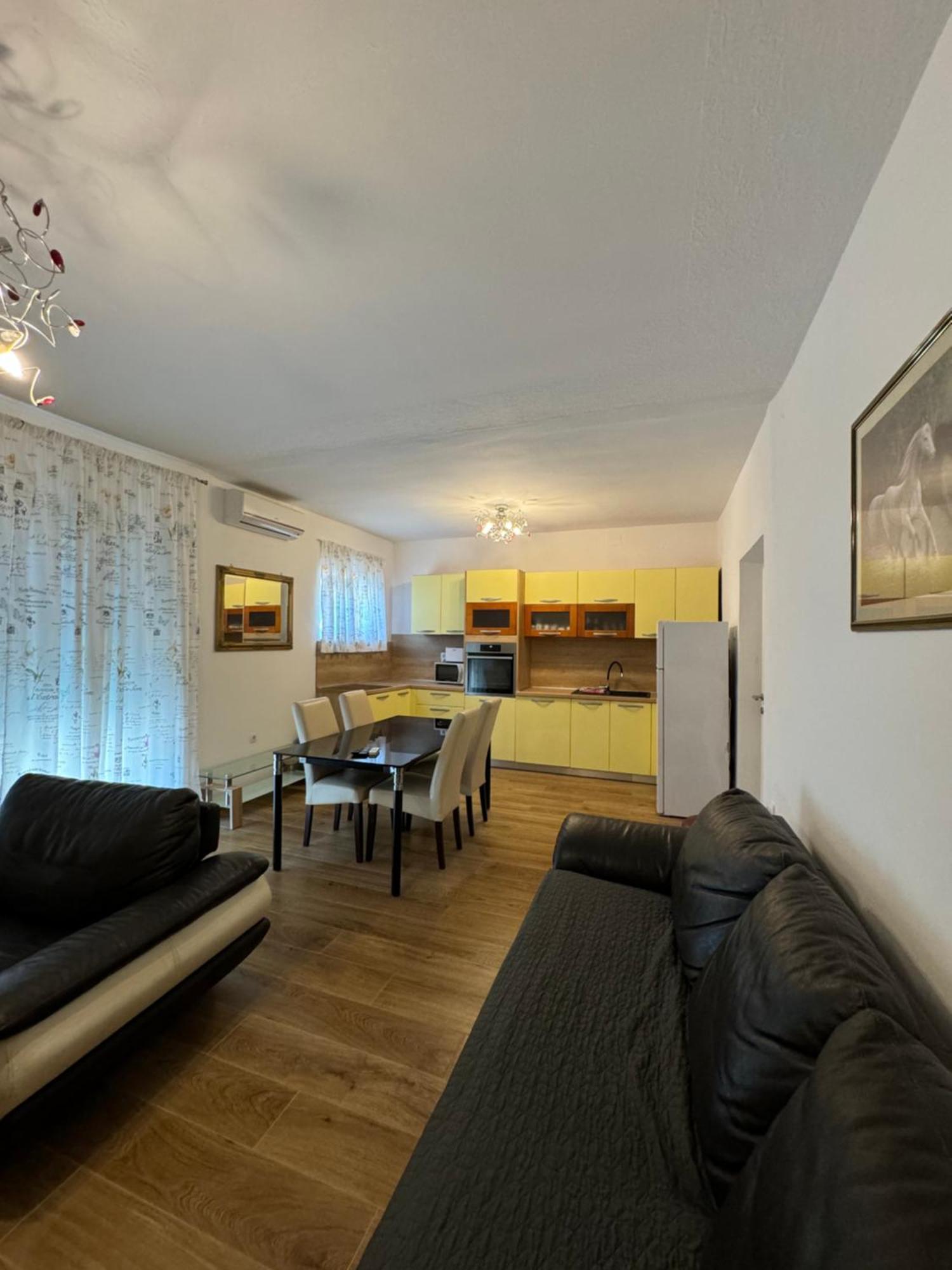 Residence Biocic Donji Okrug  Ruang foto