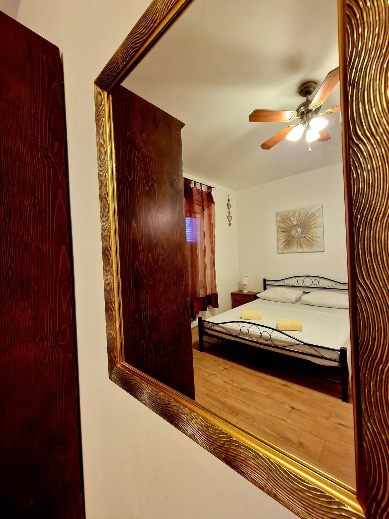 Residence Biocic Donji Okrug  Ruang foto